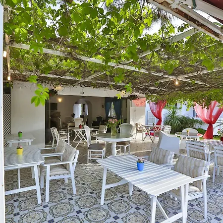 Ilica 2* Çeşme